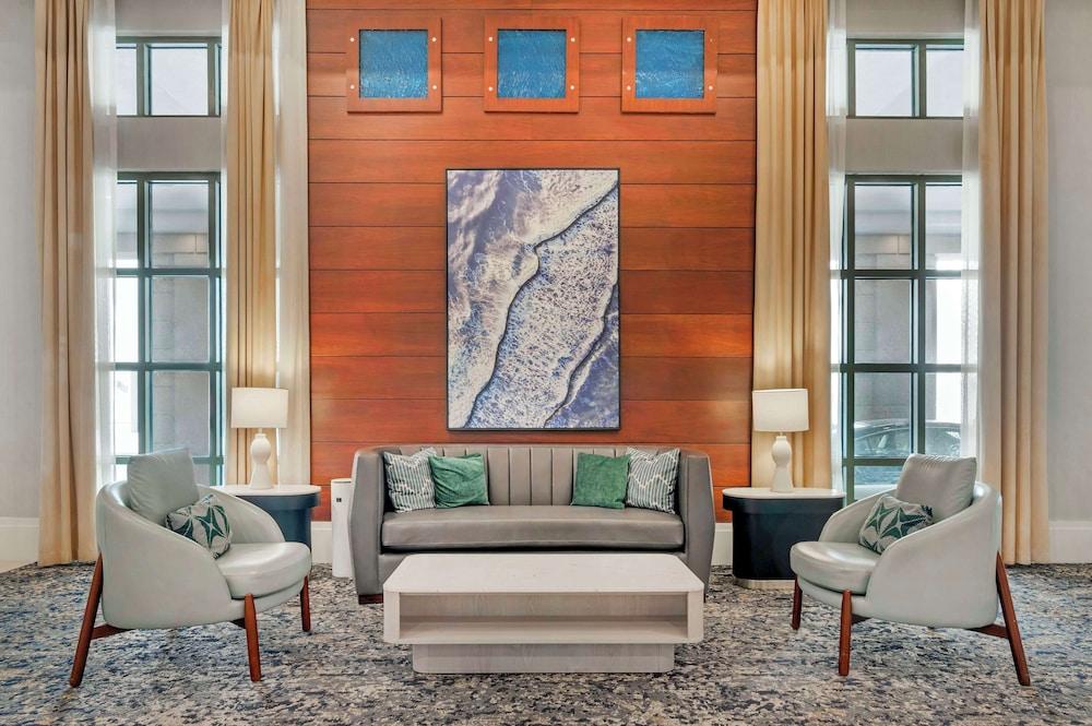 Hilton Virginia Beach Oceanfront photo 26