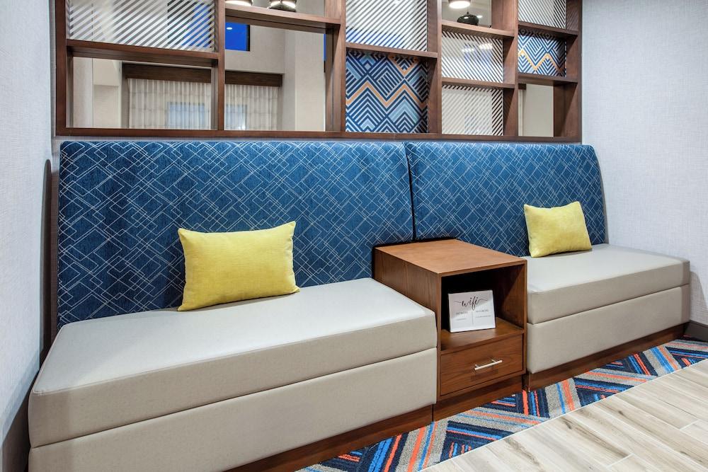 Hampton Inn & Suites La Grande, Or photo 37