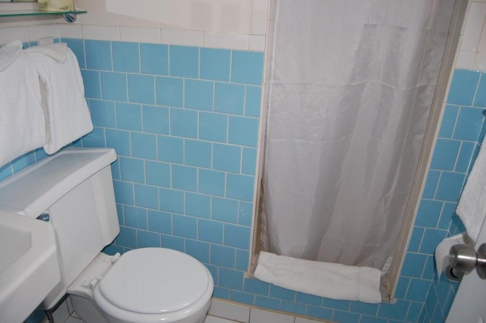 Sea Breeze Inn photo 22