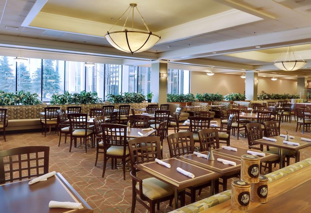 DoubleTree by Hilton Omaha Downtown photo 37