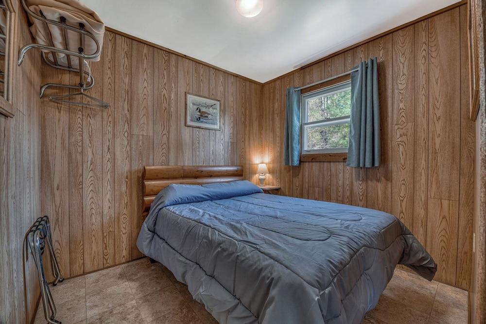 Edgewater Resort photo 54