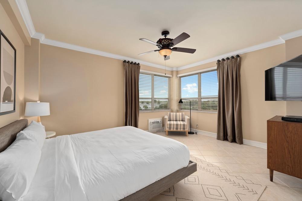 The Ambassador Hotel photo 34