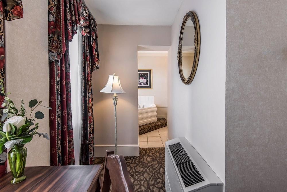 Hotel Bothwell Sedalia Central District, an Ascend Collection Hotel photo 9