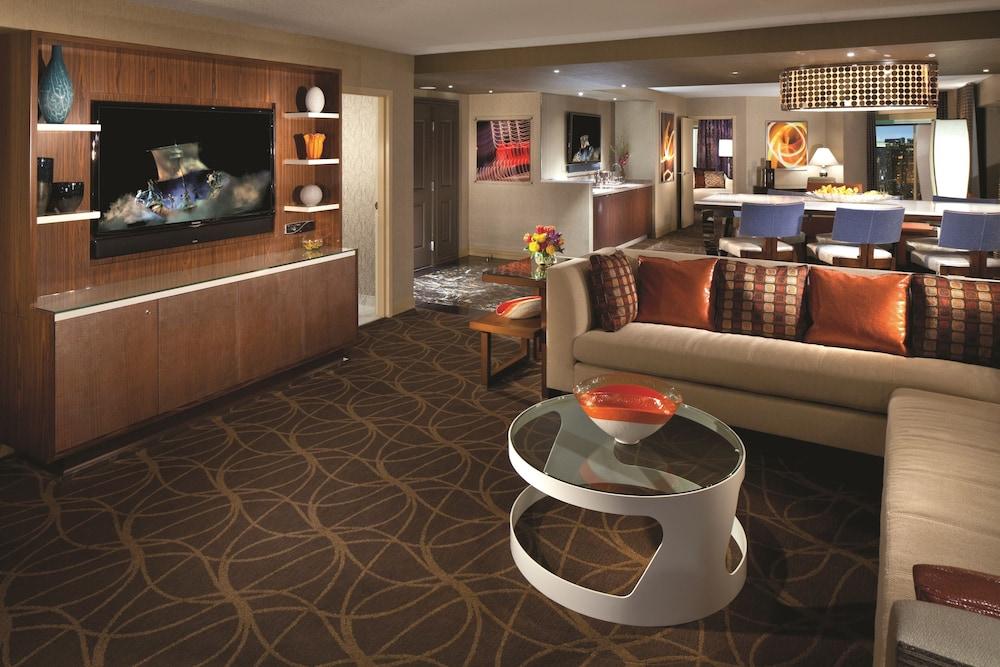 MGM Grand Hotel & Casino photo 44