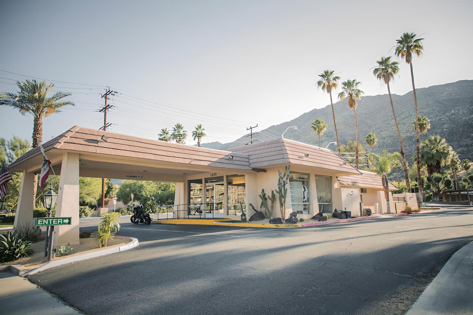 Vagabond Motor Hotel photo 5