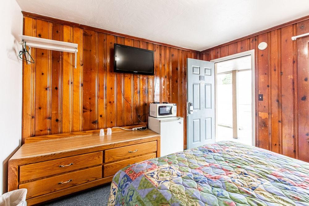 Autzen Inn photo 46