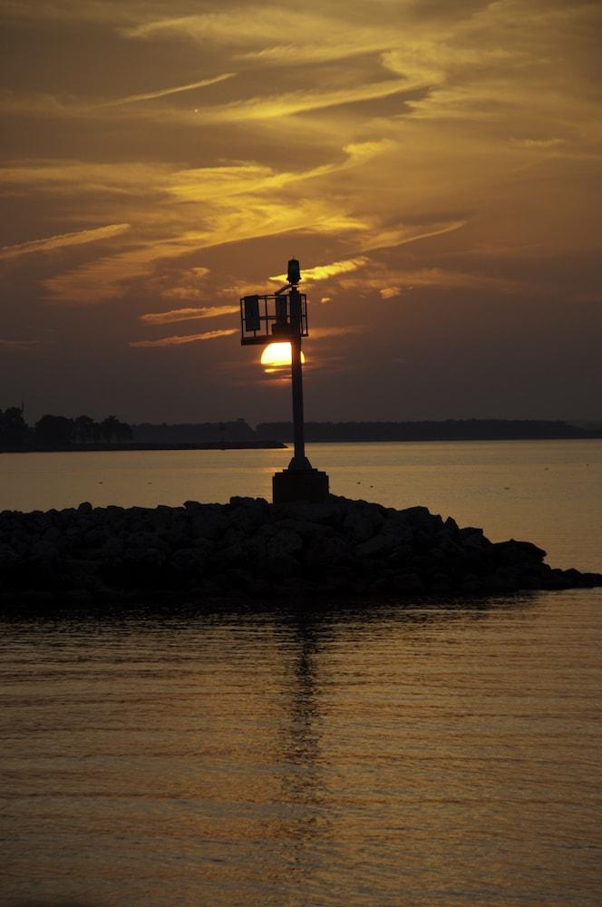 Maumee Bay Lodge and Conference Center photo 49