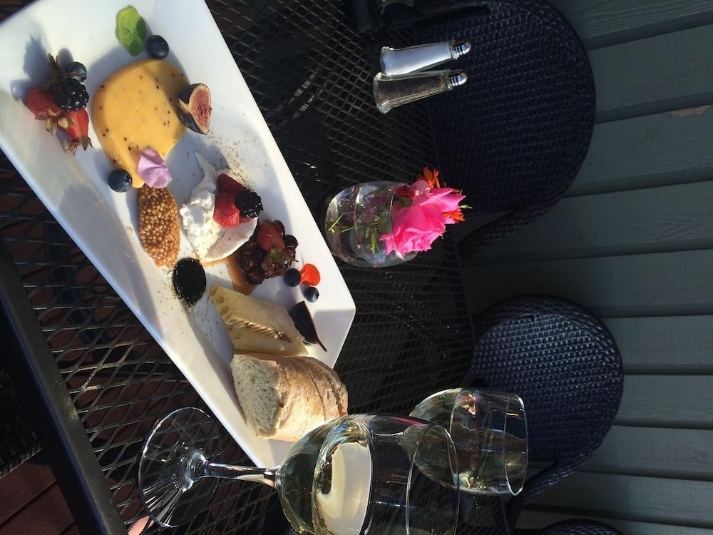 Camano Island Inn photo 31