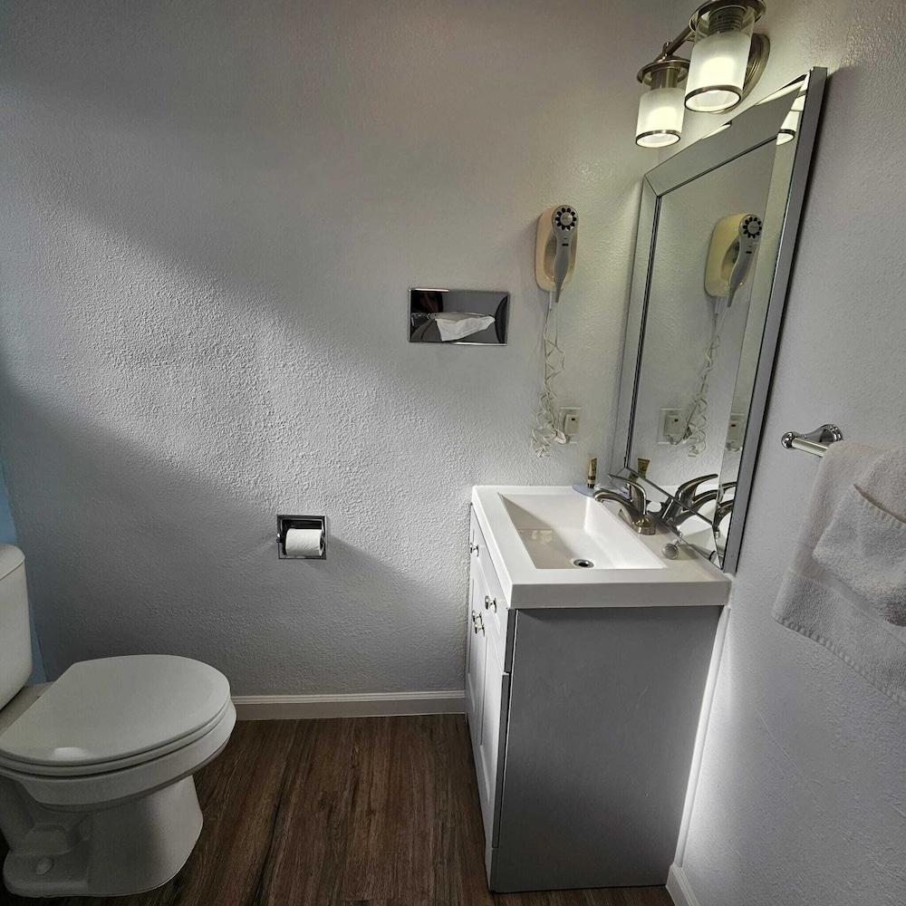 Skylark Shores Resort photo 62