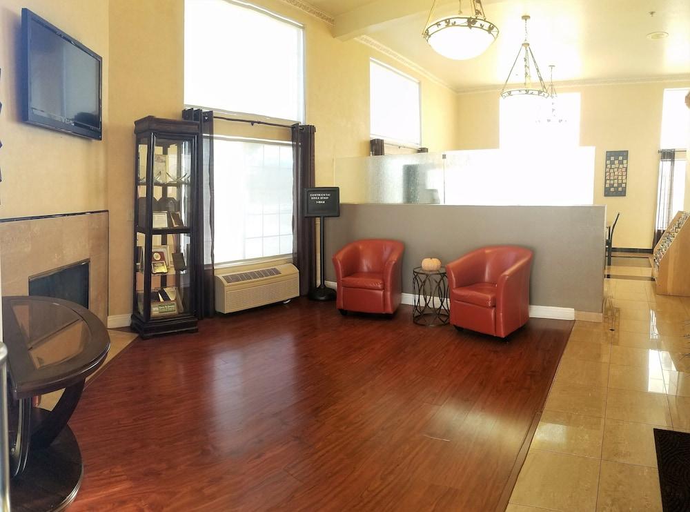 Mid City Inn and Suites photo 6