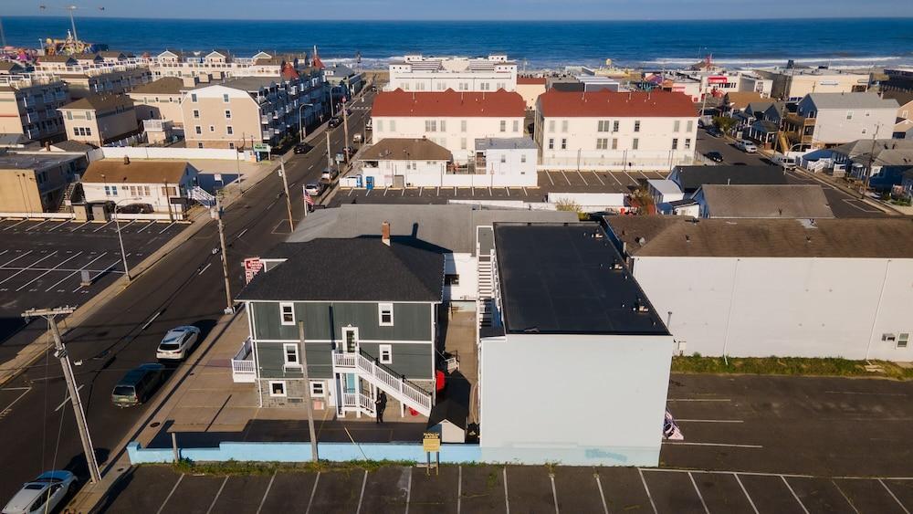 Seaside Sands Inn photo 18
