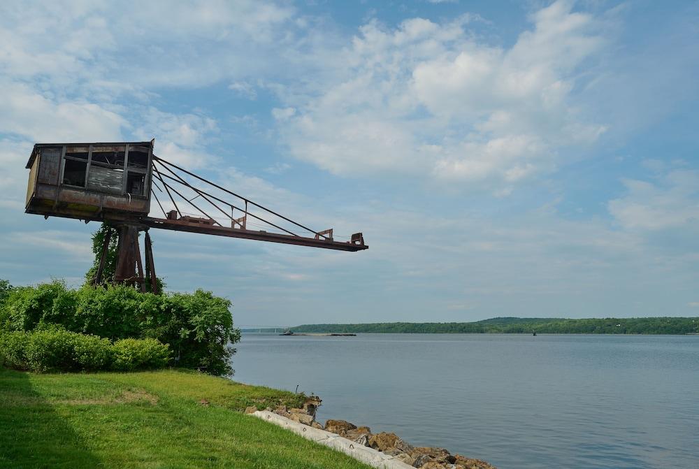 Hutton Brickyards Riverfront Hotel + Venue photo 32