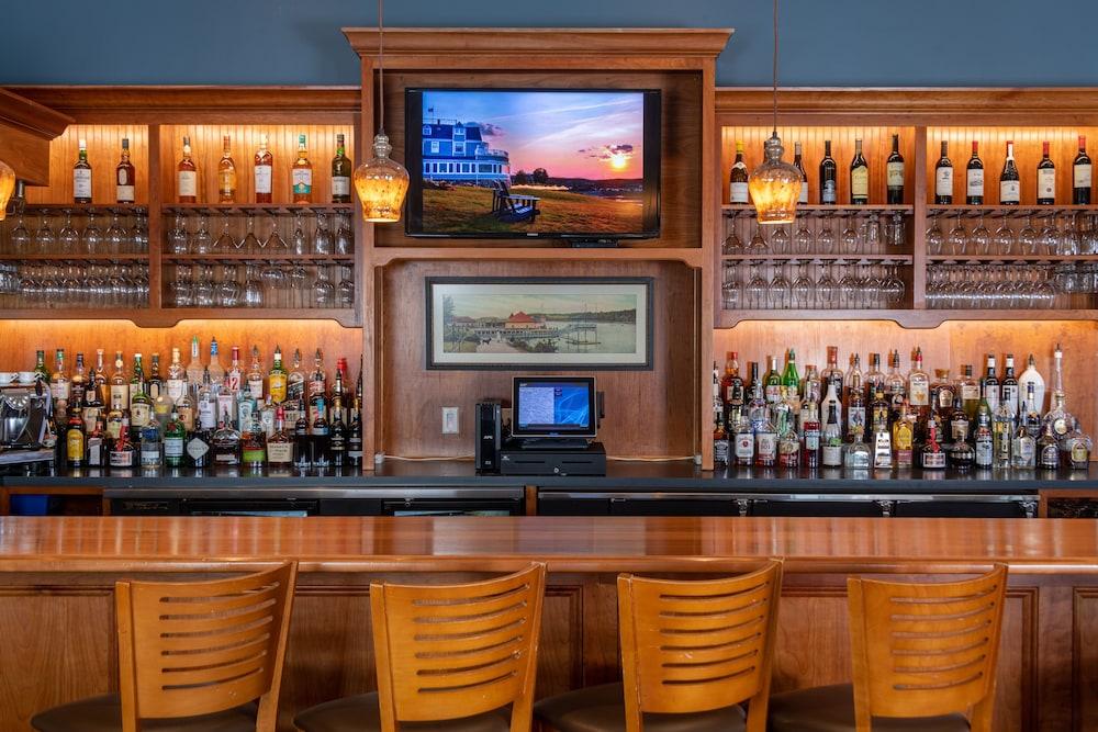 Bar Harbor Inn photo 40