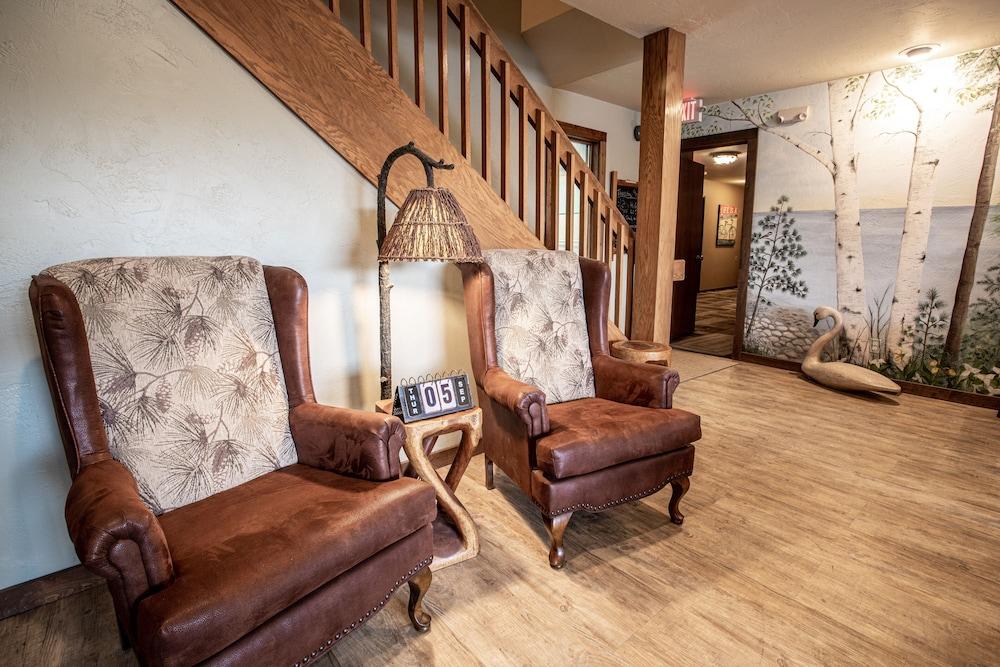 Open Hearth Lodge photo 63