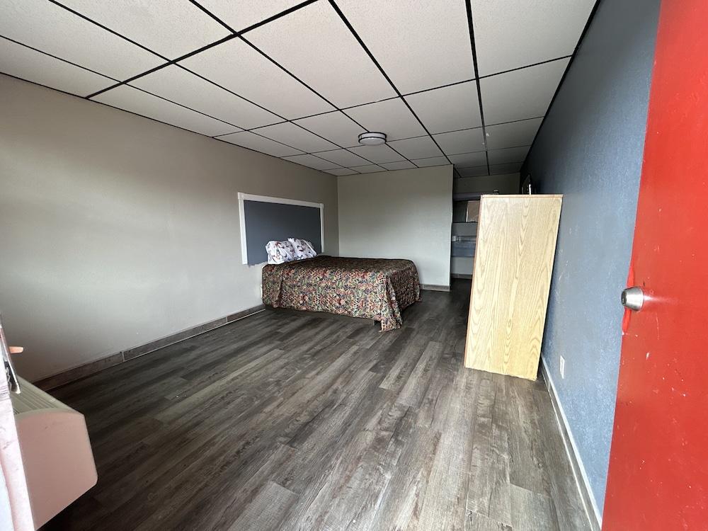 Shelaine Motel photo 2