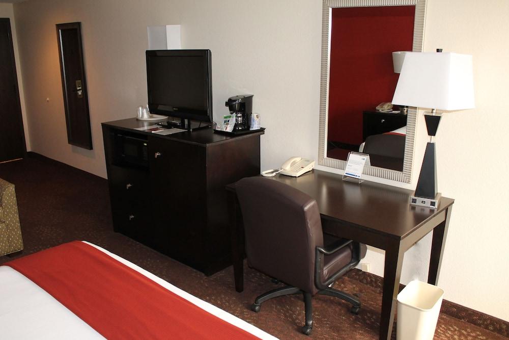 Holiday Inn Express Harlingen by IHG photo 18