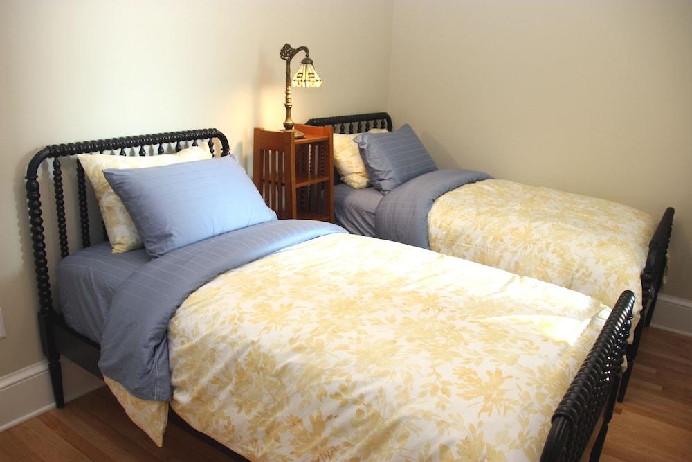 Governor's Mansion Inn photo 7