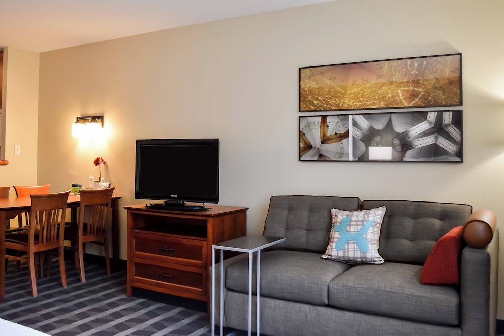 TownePlace Suites by Marriott Quantico Stafford photo 2