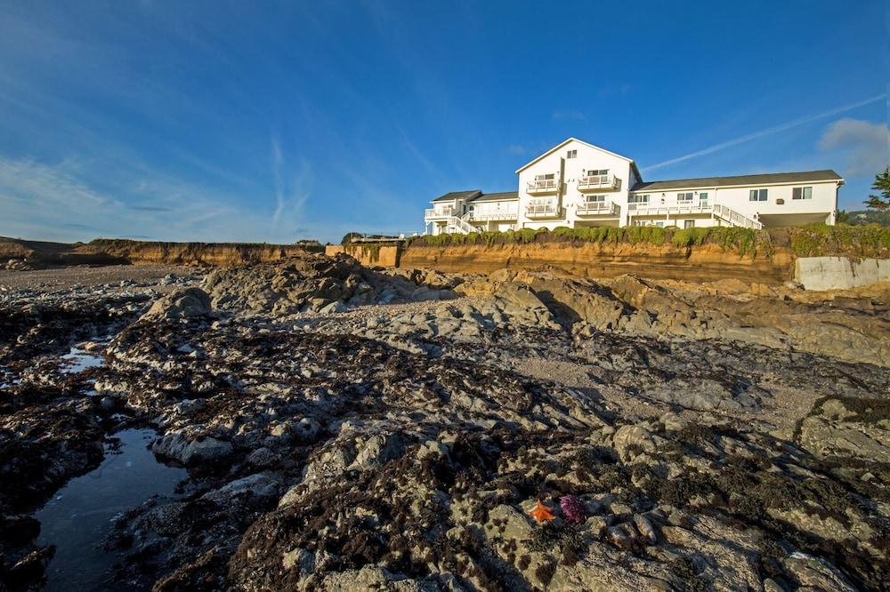 Black Sands Inn photo 34