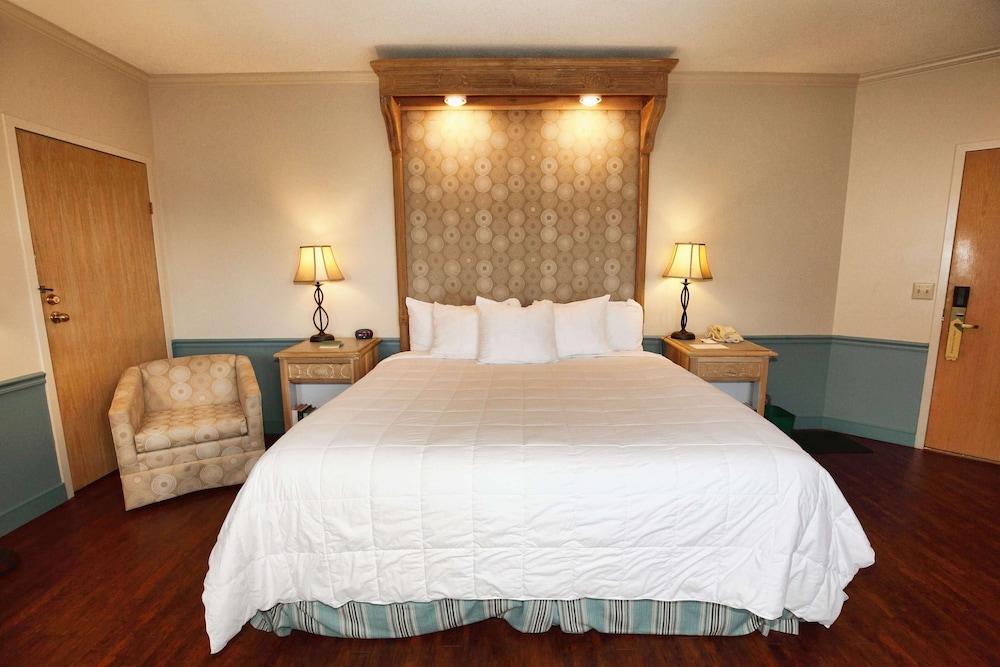 La Tourelle Inn & Spa photo 7