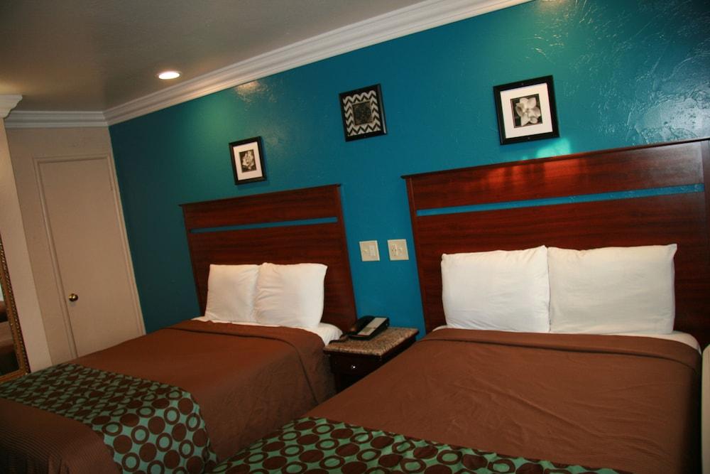 Civic Center Lodge photo 10