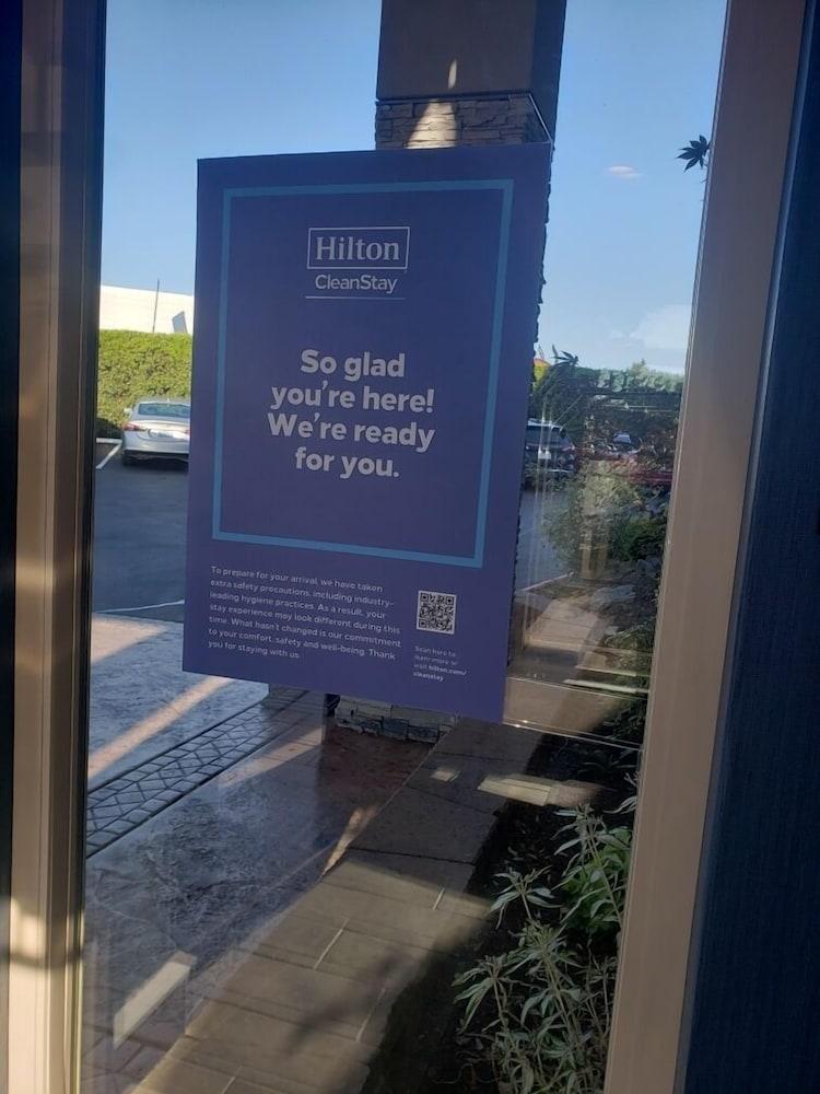 Hampton Inn Clackamas photo 40