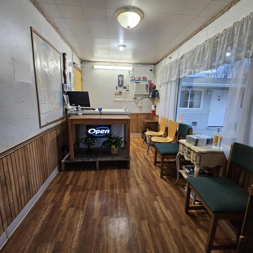 Home Motel Abbotsford photo 23