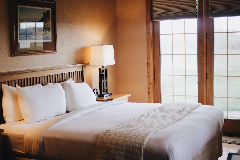 Gallatin River Lodge photo 69