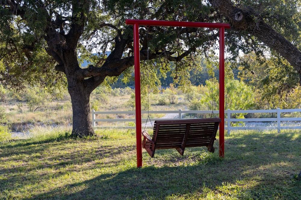 Nueces River RV & Cabin Resort photo 9