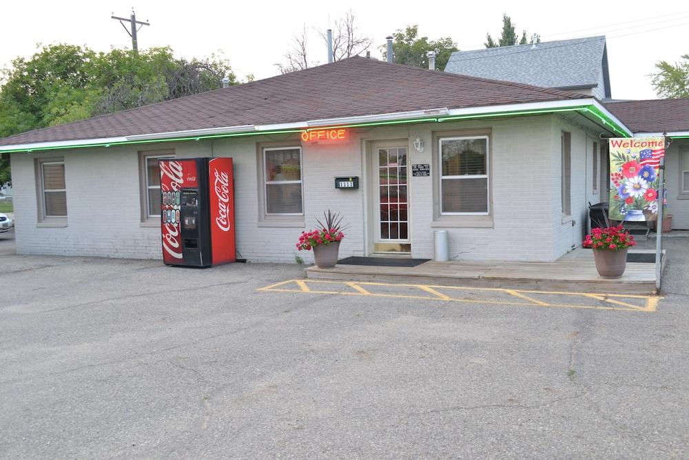 Innkeeper Motel photo 69