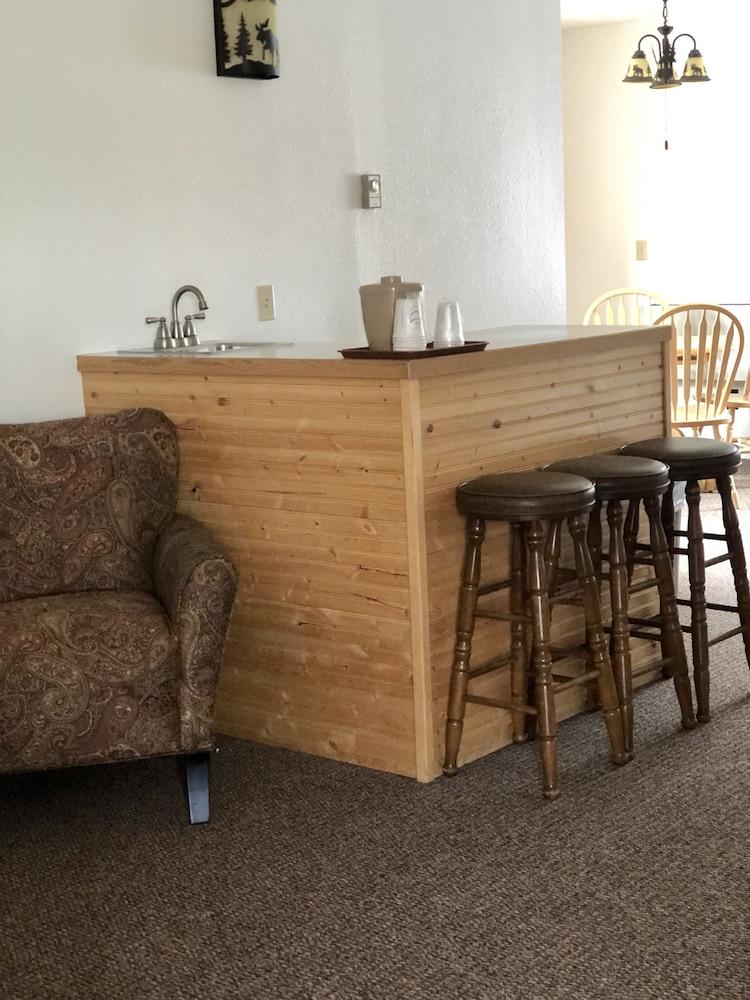 Golden Eagle Inn photo 8