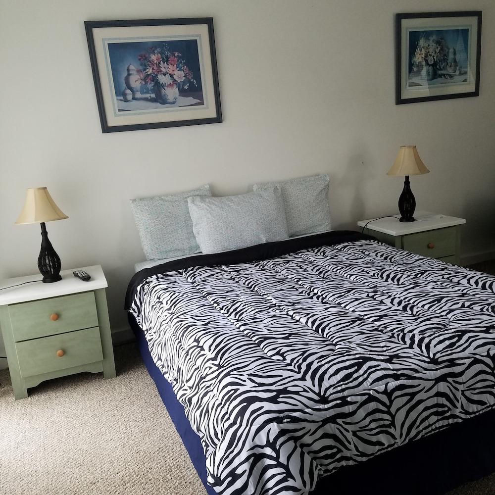 Becket Motel photo 11