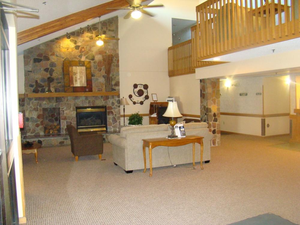 Boarders Inn & Suites by Cobblestone Hotels - Faribault photo 2