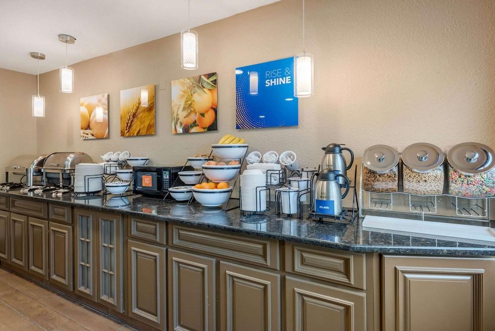 Comfort Inn Indianapolis South photo 28
