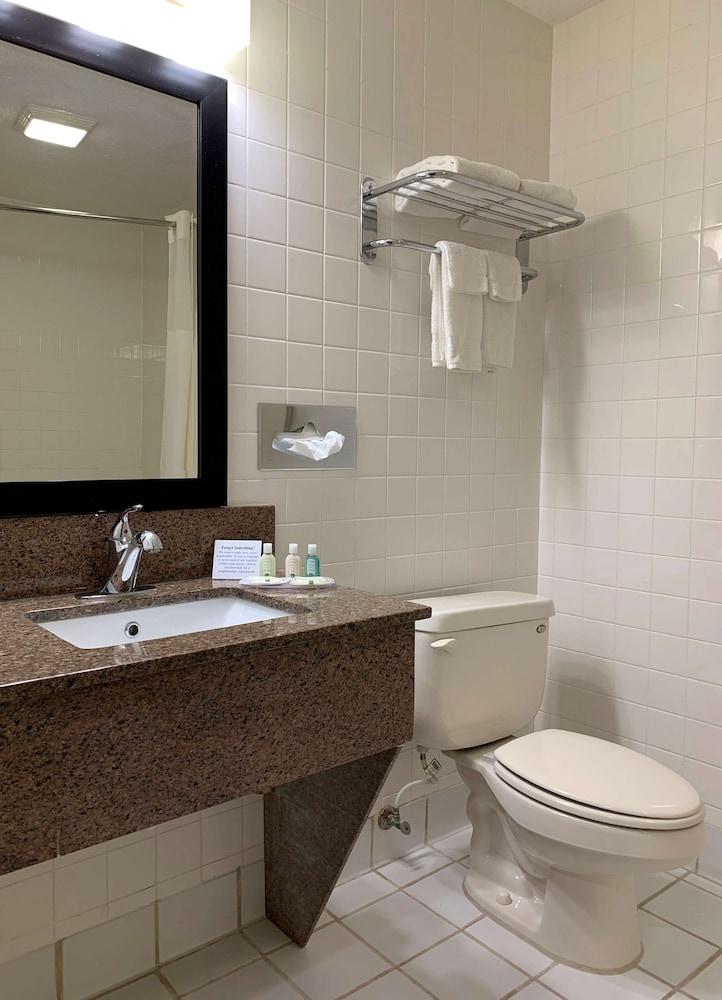 Quality Inn Ottawa near Starved Rock State Park photo 43