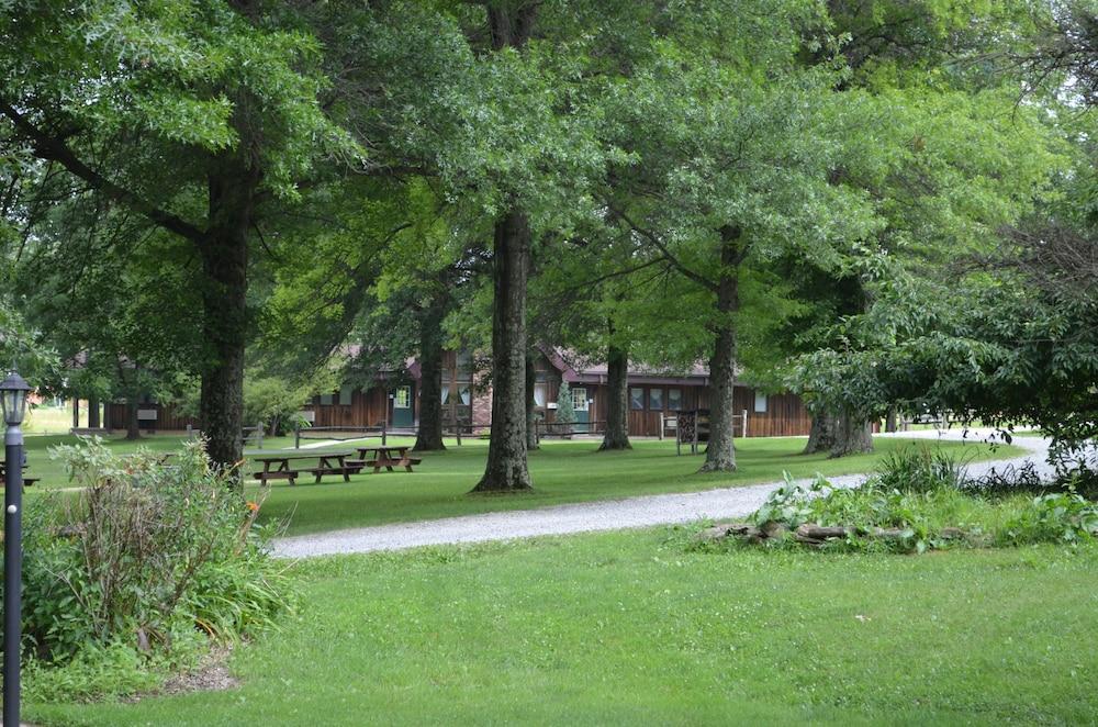 Foggy Mountain Lodge photo 22