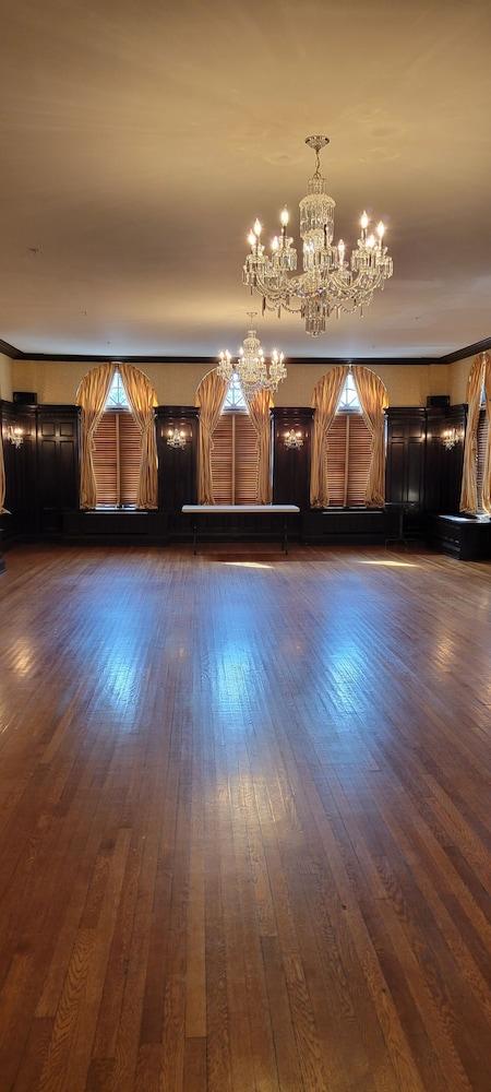 General Francis Marion Hotel photo 13