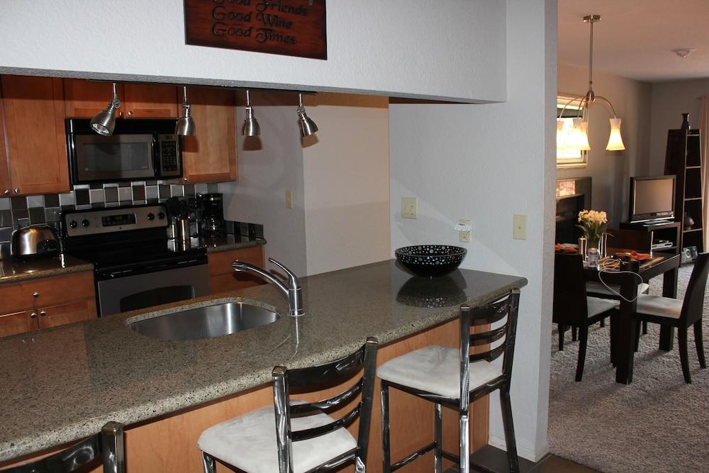 Adobe Village Inn photo 30