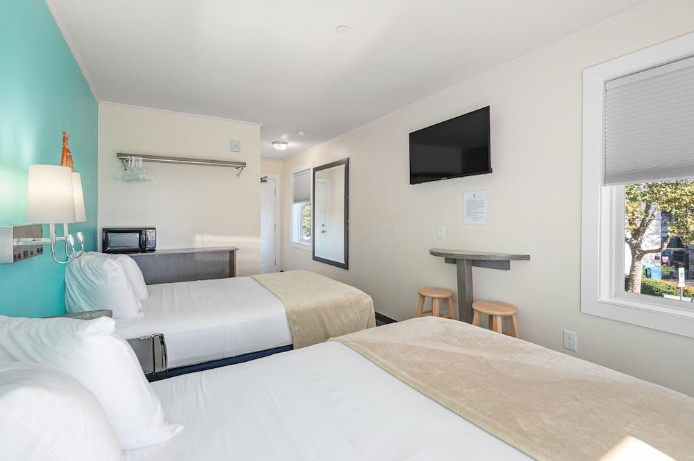 Beach Bum Inn photo 21