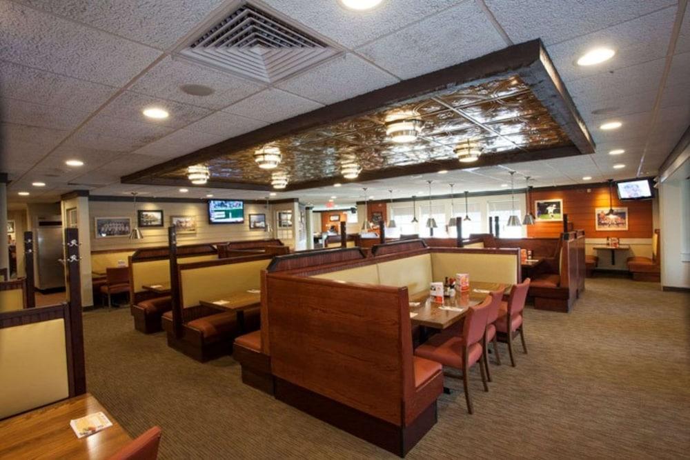Clarion Inn Nashua photo 14