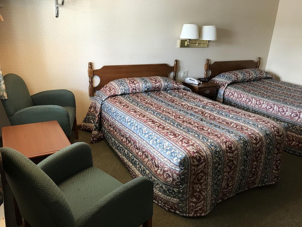 The Towne Motel photo 21