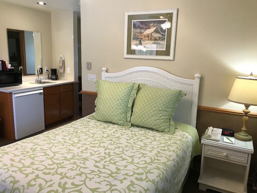 Bay Breeze Resort photo 83