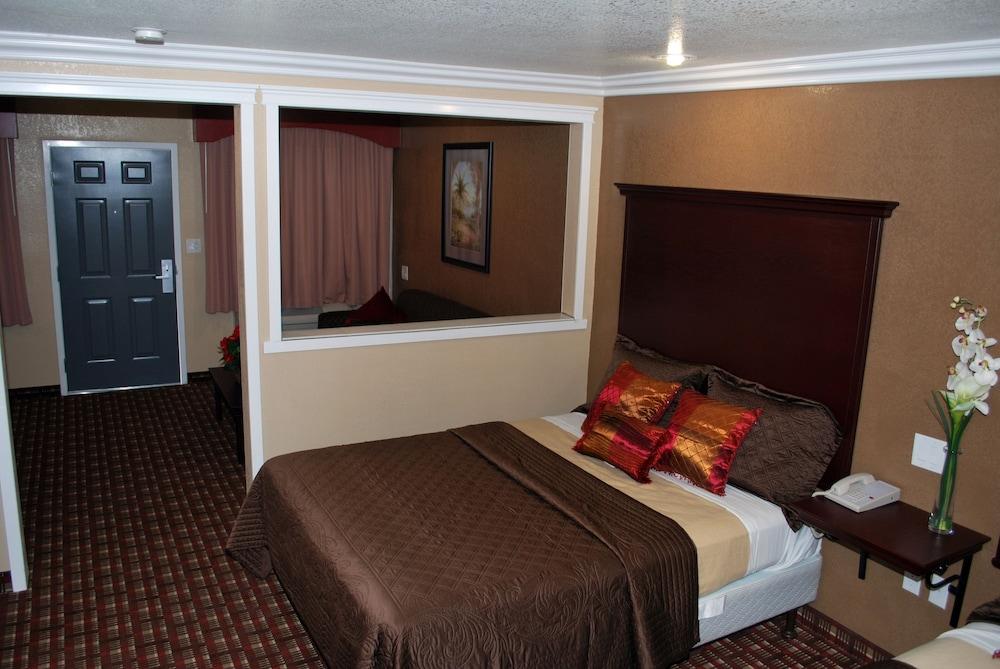 Budget Inn Anaheim photo 26