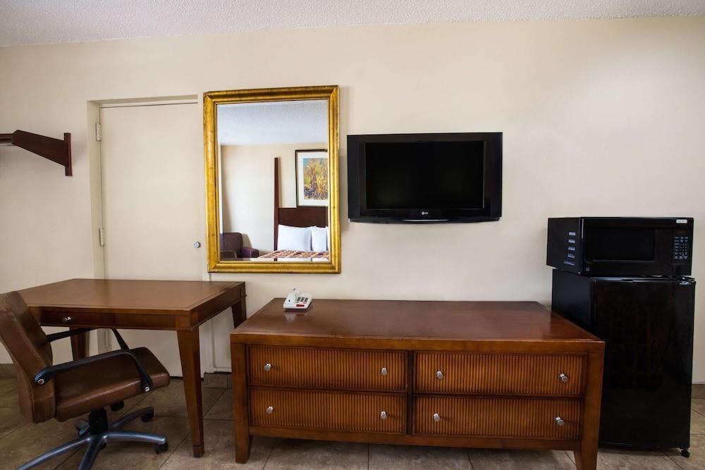 Knights Inn Orlando photo 4