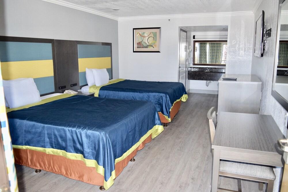 Budget Inn La Puente photo 32