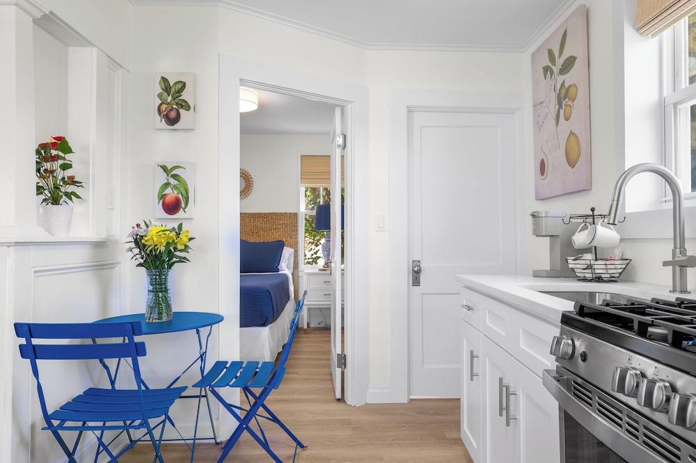Marina Bay Cottages photo 24