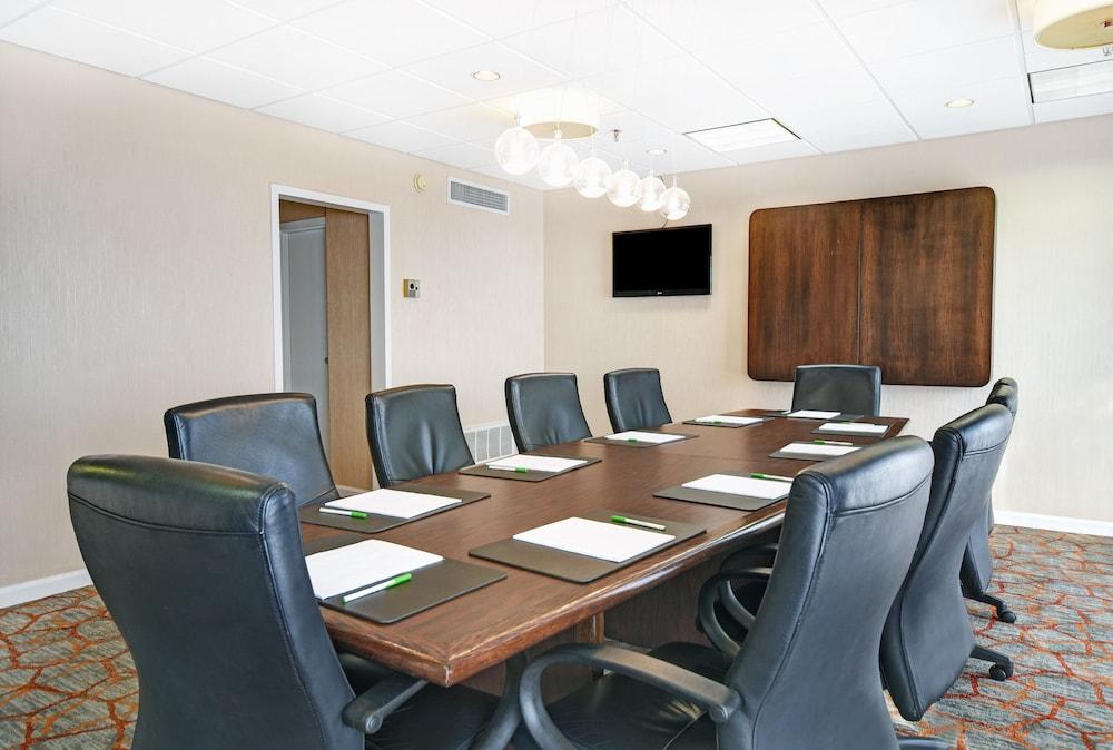Holiday Inn Downtown Memphis by IHG photo 42