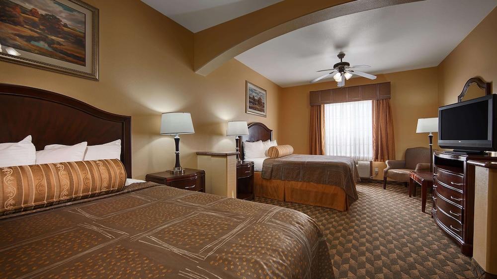 Best Western Plus Manvel Inn & Suites photo 2