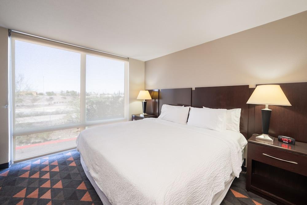 South Country Suites photo 2