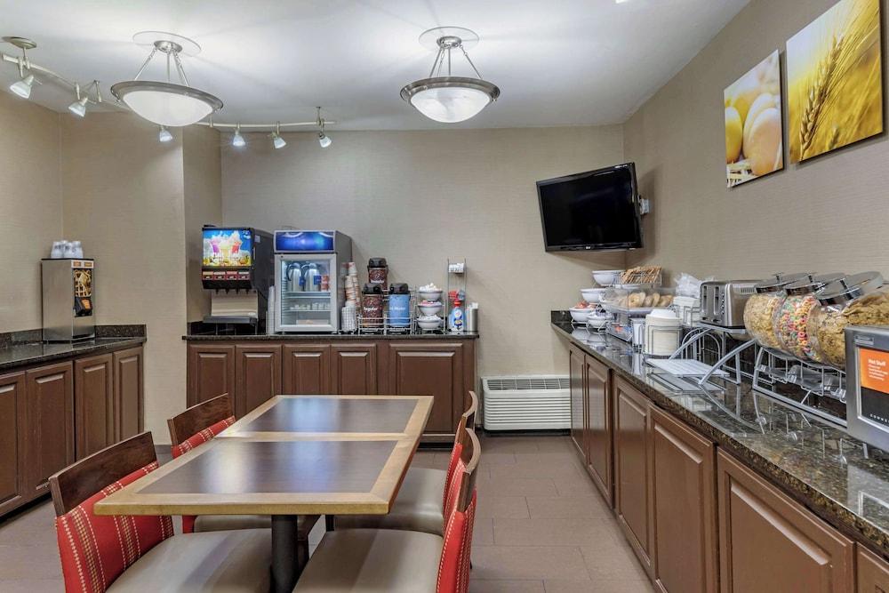 Comfort Inn Shelby photo 38